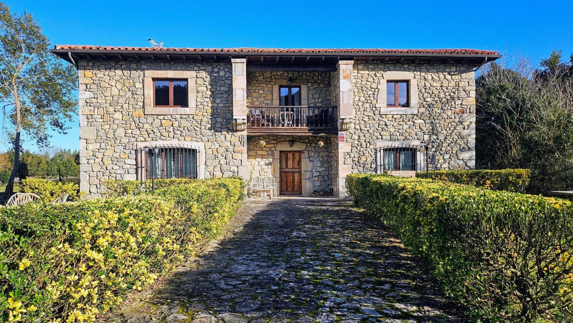 Hostal Casa de Aldea la Piniella Villahormes Exterior foto
