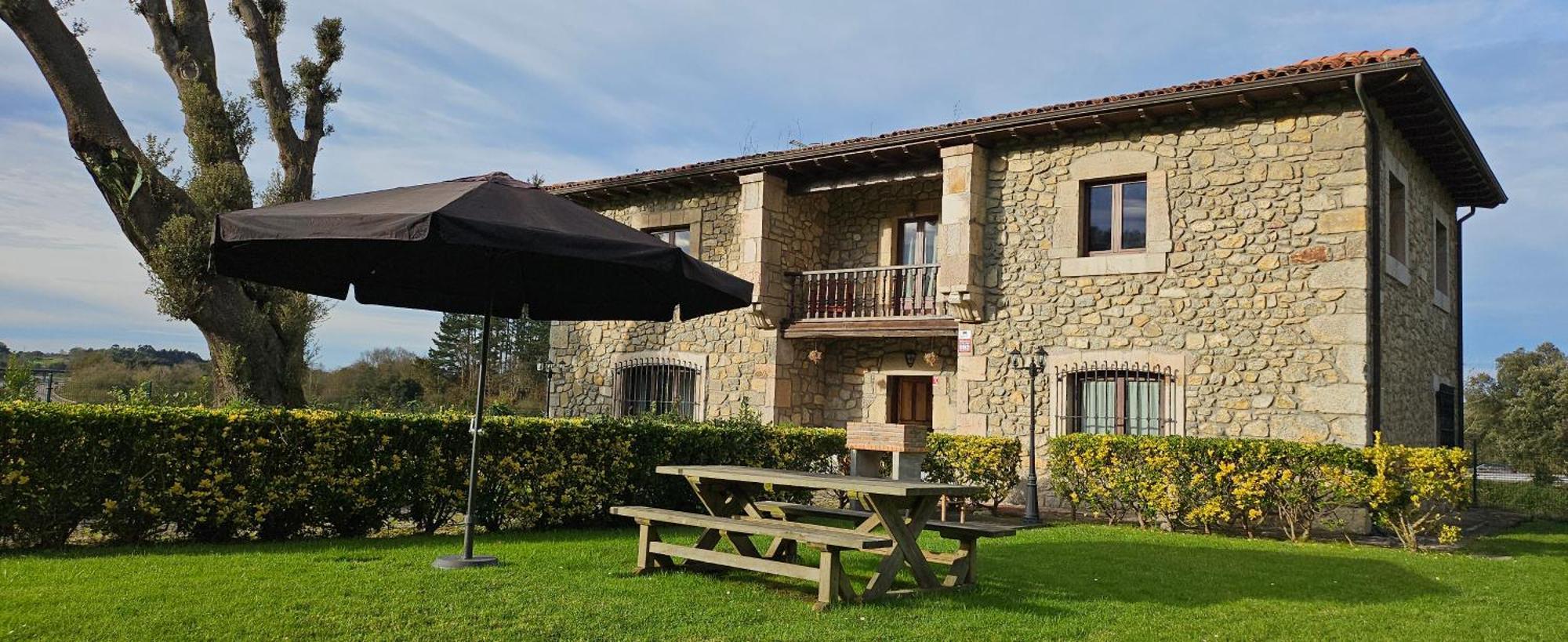 Hostal Casa de Aldea la Piniella Villahormes Exterior foto